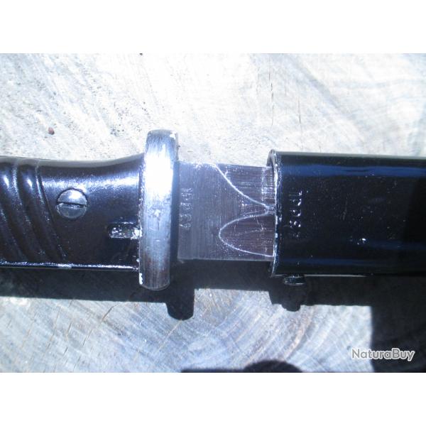 Ba�onnette  ALLEMANDE WWII monomatricule 98K code : "1943 ddl" avec gousset d'origine.