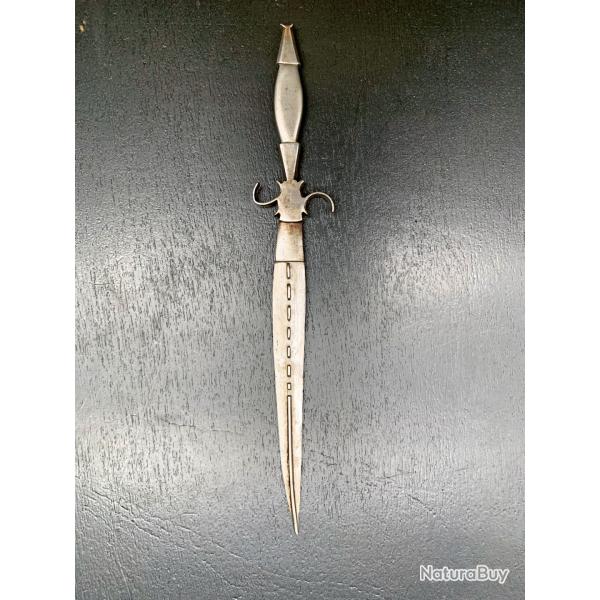ANCIEN PETIT STYLET DU DEBUT DU XX�, ORIGINE A DETERMINER, CURIOSITE