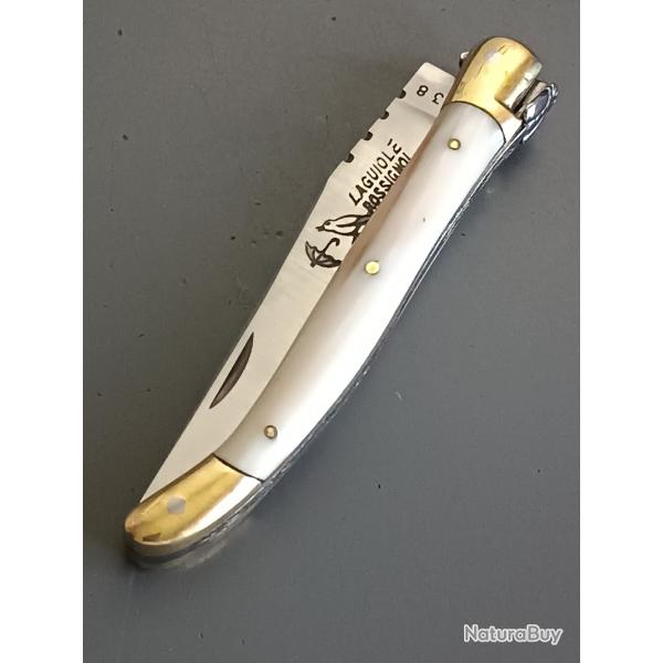 ANCIEN COUTEAU LAGUIOLE, ROSSIGNOL PARAPLUIE � L'�PREUVE, THIERS, XX�me, manche CORNE, guilloch�