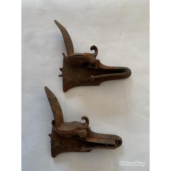 Deux bassinets � silex