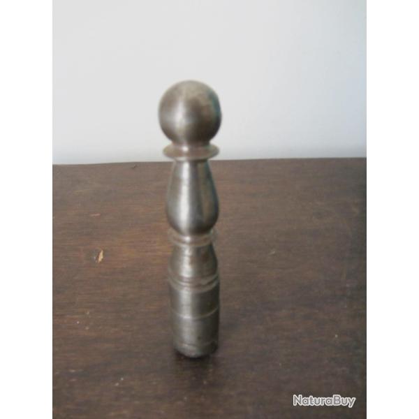 Quille militaire de lib�rable en acier 1960