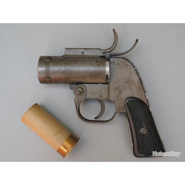 Pistolet lance-fus�es am�ricain d'aviation mod�le AN-M8 de la WWII