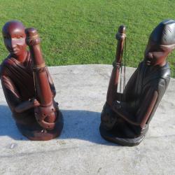 DUO de sculpture Africaine en bois sculpt&eacute; &agrave; la main repr&eacute;sentant des joueurs de Kora - SENEGAL(XXe)