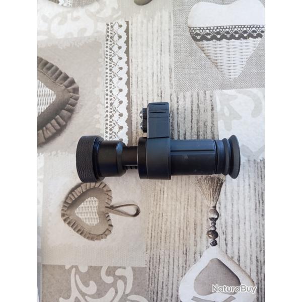 Appareil de vision nocturne clip on arri�re