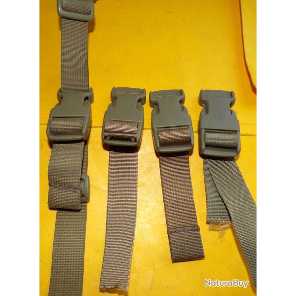 LOT DE 4 BOUCLES AVEC CLIP POUR REPARATION MATERIEL DIVERS ( sac , musette , gilet .....) , BON ETAT