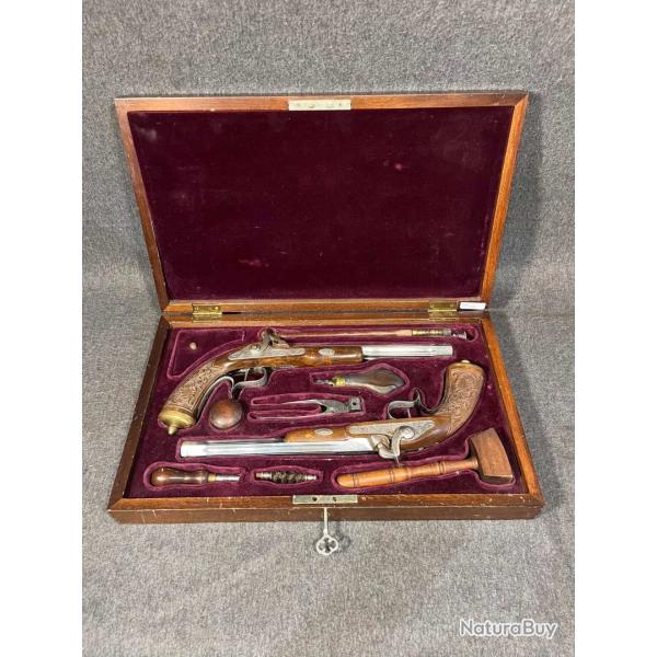 R�plique coffret de pistolet de duel Calibre 11.5 mm ray� 1 euro sans prix de r�serve !!