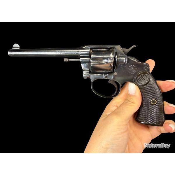 TRES BEAU COLT NEW POLICE cal. 38sw num�ro de s�rie 16432