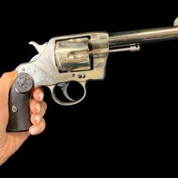 TR&Egrave;S BEAU COLT NEW ARMY AND NAVY 1895 cal. 38LC num&eacute;ro de s&eacute;rie 134667