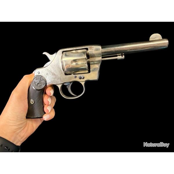 TR�S BEAU COLT NEW ARMY AND NAVY 1895 cal. 38LC num�ro de s�rie 134667
