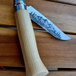 Opinel N&deg;8 Lame Grav&eacute;e Montagne