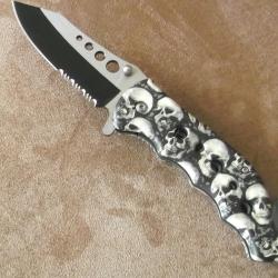 Couteau pliant de survie tactique