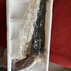 Colt 1860 Army de chez UbertiPistolet &agrave; poudre. &Eacute;tat neuf