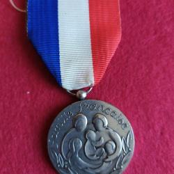 medaille famille francaise