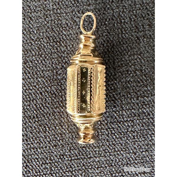 Pendentif en or - pendentif ancien modifi� en bijouterie