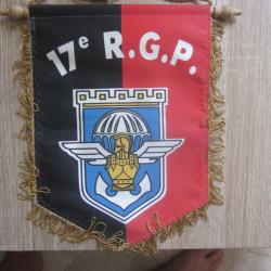 GRAND FANION MILITAIRE 17 RGP/GENIE PARACHUTISTE MONTAUBAN