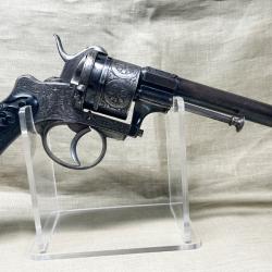 Magnifique r&eacute;volver d'officier de fort calibre 12 mm