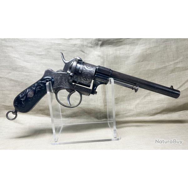 Magnifique r�volver d'officier de fort calibre 12 mm