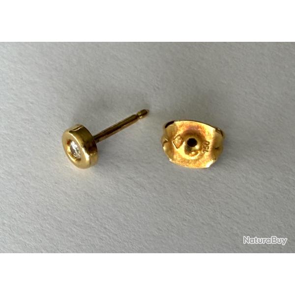 Boucle d'oreille unique en or massif 18 carats et diamant - clous
