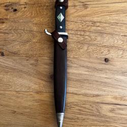 Dague , poignard de L' ALN, arm&eacute;e de lib&eacute;ration nationale, guerre d'Alg&eacute;rie,fellaghas.