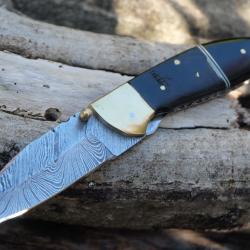 Beau Couteau Damas Lame Drop Point 128 Couches Manche B&eacute;lier & R&eacute;sine Fabric Artisanale Linerlock 00