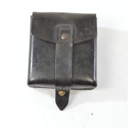 Pouch cartouchi&egrave;re &agrave; munitions sur clips Italienne Carcano et d&eacute;riv&eacute;s post WW2. Italie fusil (F)