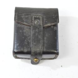 Pouch cartouchi&egrave;re &agrave; munitions sur clips Italienne Carcano et d&eacute;riv&eacute;s post WW2. Italie fusil (G)