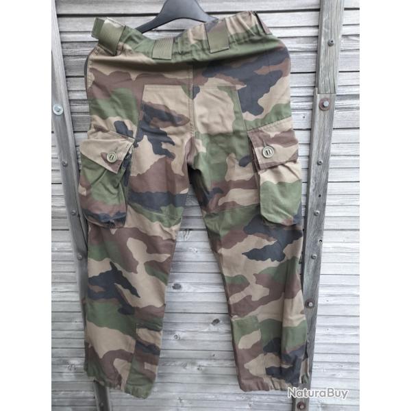 Lot treillis militaire