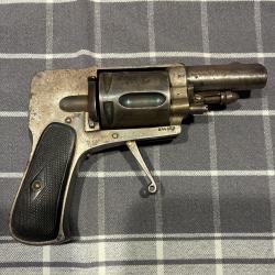 Revolver bulldog velodog hamerless bossu