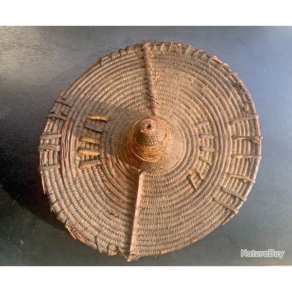 ANCIEN BOUCLIER DE L'ETHNIE TAMBERMA, XIX� SIECLE, TOGO, POUR COLLECTION AFRIQUE