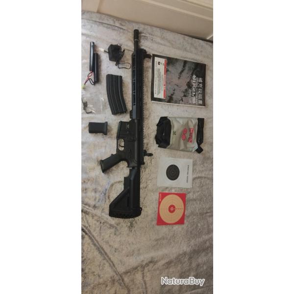 M�ga Pack : Jing Gong AR-15 - AEG - M-LOK 14 + grand sachet de billes 0.20g + poign�e + 7 cibles