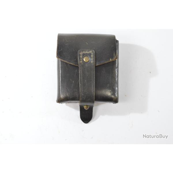 Pouch cartouchi�re � munitions sur clips Italienne Carcano et d�riv�s post WW2. Italie fusil (J)