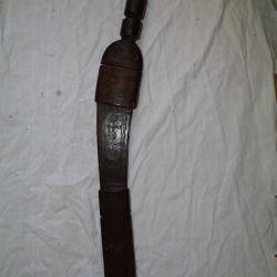 Ep&eacute;e MANDINGUE