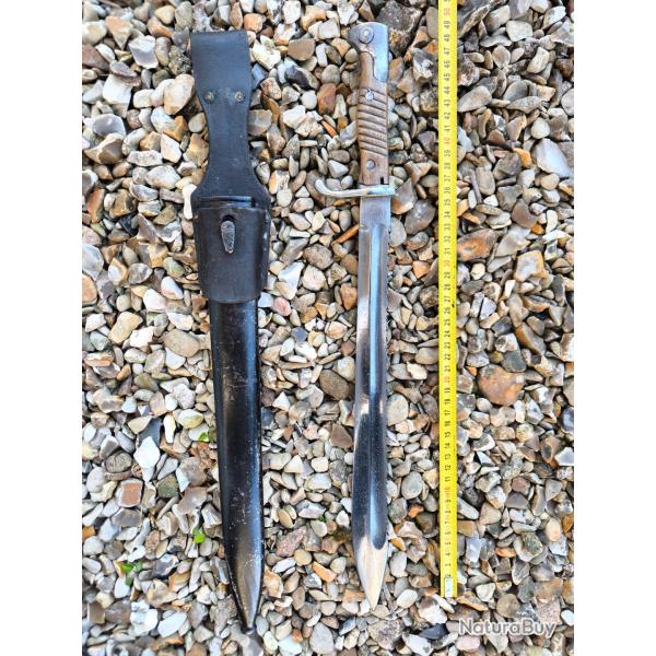 Ba�onnette allemande 98 05 du g�nie a dents de scie. Avec porte fourreau cuir