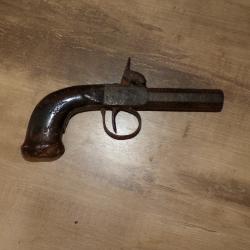UN PETIT PISTOLET A COFFRE XIX&egrave;me