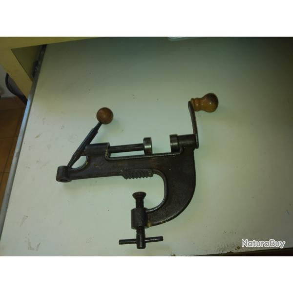 sertisseur  fonte calibre 36  *ou 12mm