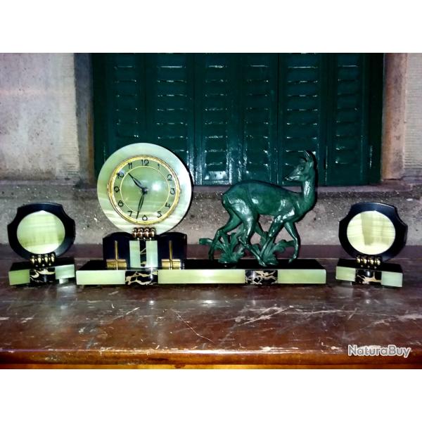 Pendule ART D�CO BICHE.