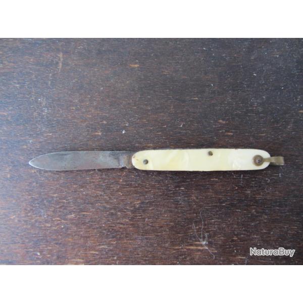 Petit canif manche nacr� 1950