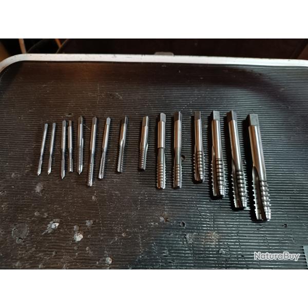 Tarauds sp�ciaux professionnel altern� grand d�gagement pour pro