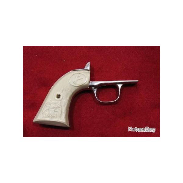 Support de crosse nickel�, pontet et backstrap avec belles plaquettes couleur ivoire.