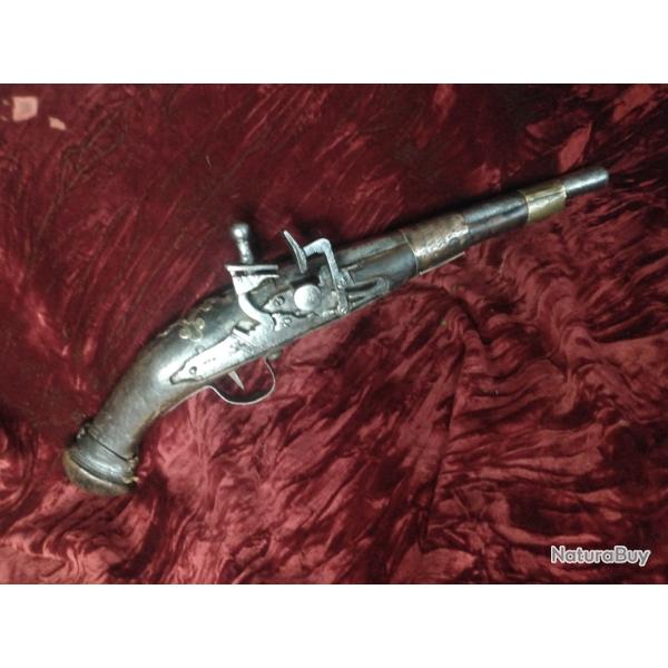 Ancien pistolet d'afrique du Nord- platine silex � Chenapan- fin 19�me-