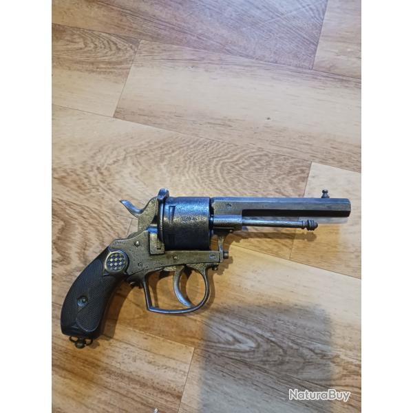 Revolver belge poudre noire