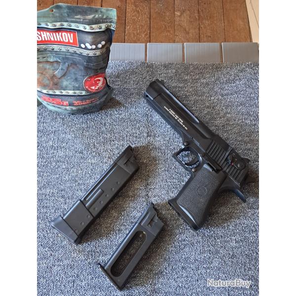 R�plique airsoft desert eagle co2 + 2 chargeurs + 4k billes