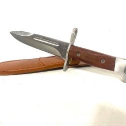 Ancienne Ba&iuml;onnette Russe CCCP Aka 47