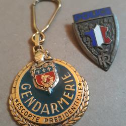 Collection porte cl&egrave;e escorte presidentielle et insigne police. Garde Republicaine Escadron Moto