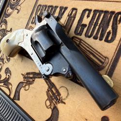 Tr&egrave;s beau revolver &agrave; brisure calibre .320 � fabrication li&eacute;geoise, plaquettes nacre, coffret ancien