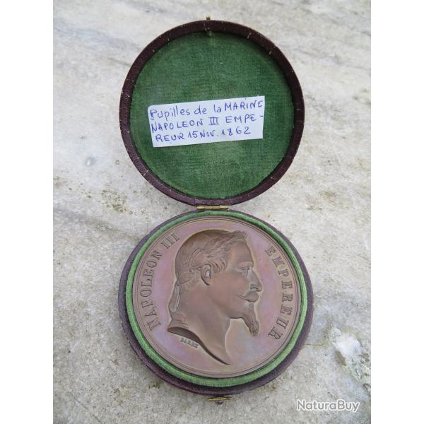 Ancienne grande M�daille "Pupilles de la Marine 1862", avec son �crin d'origine, �poque Napol�on III