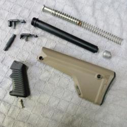 Lot pi&egrave;ces et accessoires pour ar15 m4 m16