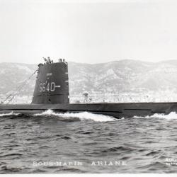 Carte postale SOUS-MARIN ARIANE -N&deg;7964