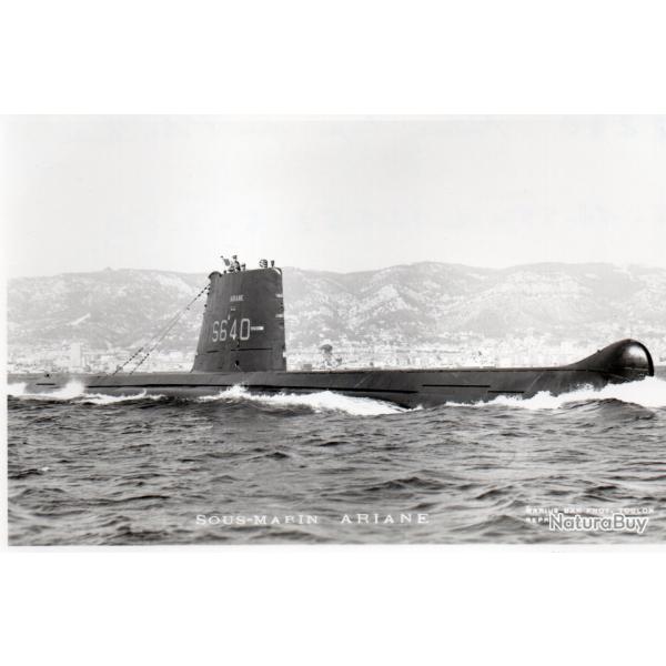 Carte postale SOUS-MARIN ARIANE -N�7964