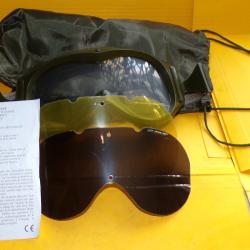 LUNETTE DE PROTECTION DE L'ARMEE FRANCAISE CONTRE LE SABLE ET LE SOLEIL DE MARQUE ARTPLAST , AVEC PA